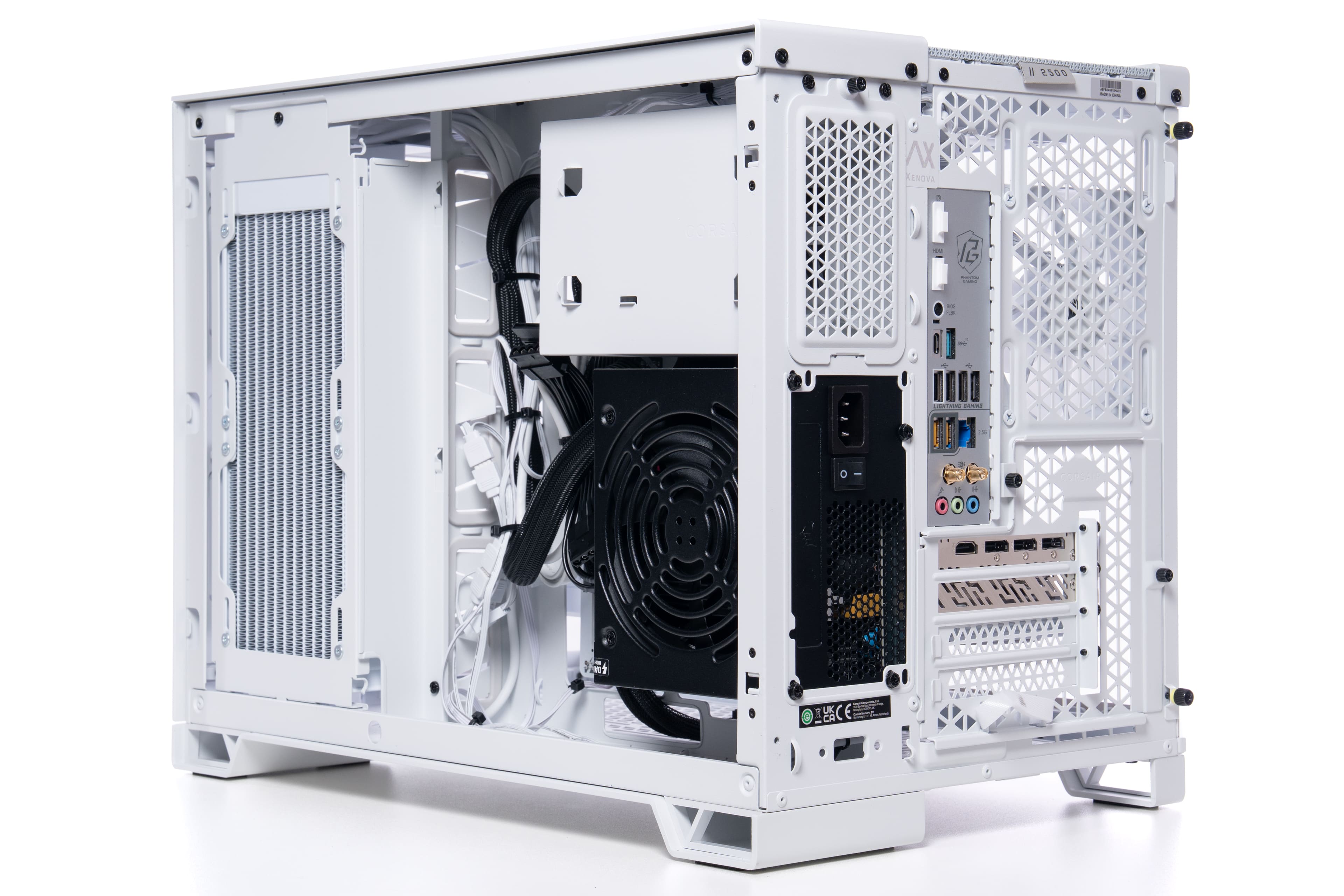 Corsair x Xenova Collaboration【PRO Gaming】